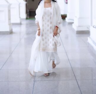 Elegant White Punjabi Suit with Gold Threadwork