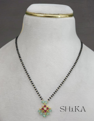 Flower Pendant Nalla Pusalu Necklace